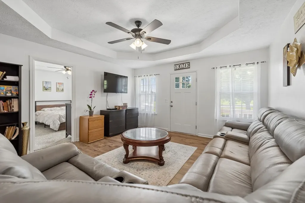 115 Robert Avenue White House TN 37188