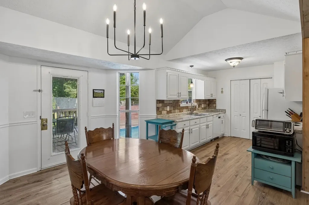 115 Robert Avenue White House TN 37188