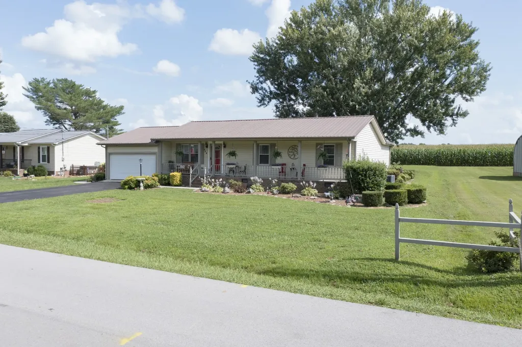 266 Woods Edge Road Winchester TN 37398