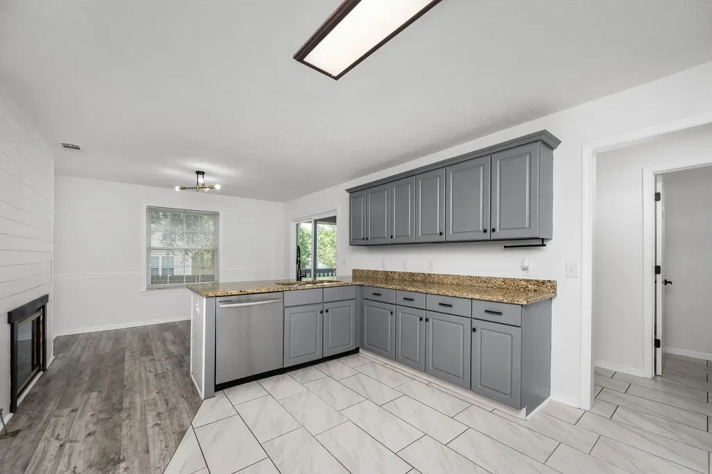 907 Harpeth River Court Murfreesboro TN 37129