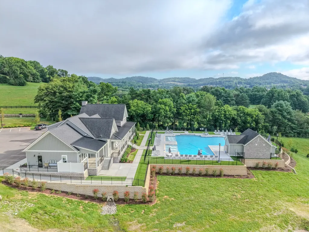 380 Hocking Court Franklin TN 37067