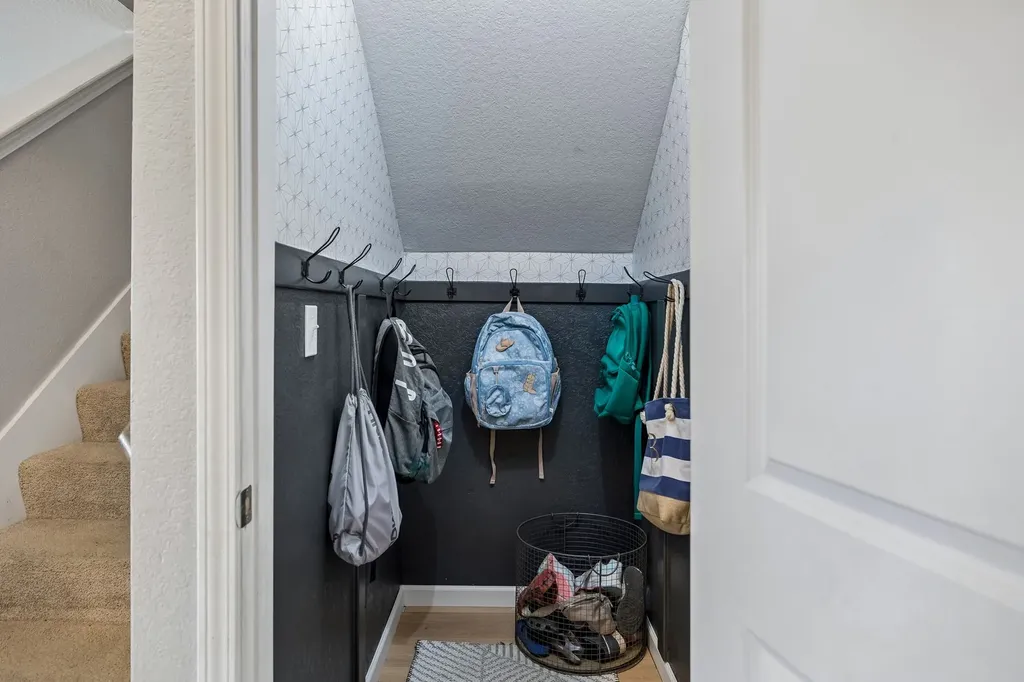 2704 Swarm Court Columbia TN 38401