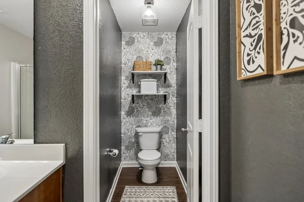 2704 Swarm Court Columbia TN 38401