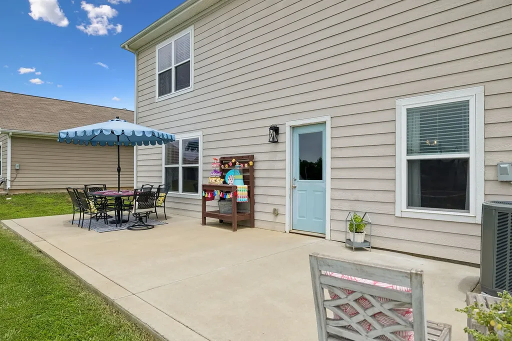 2704 Swarm Court Columbia TN 38401