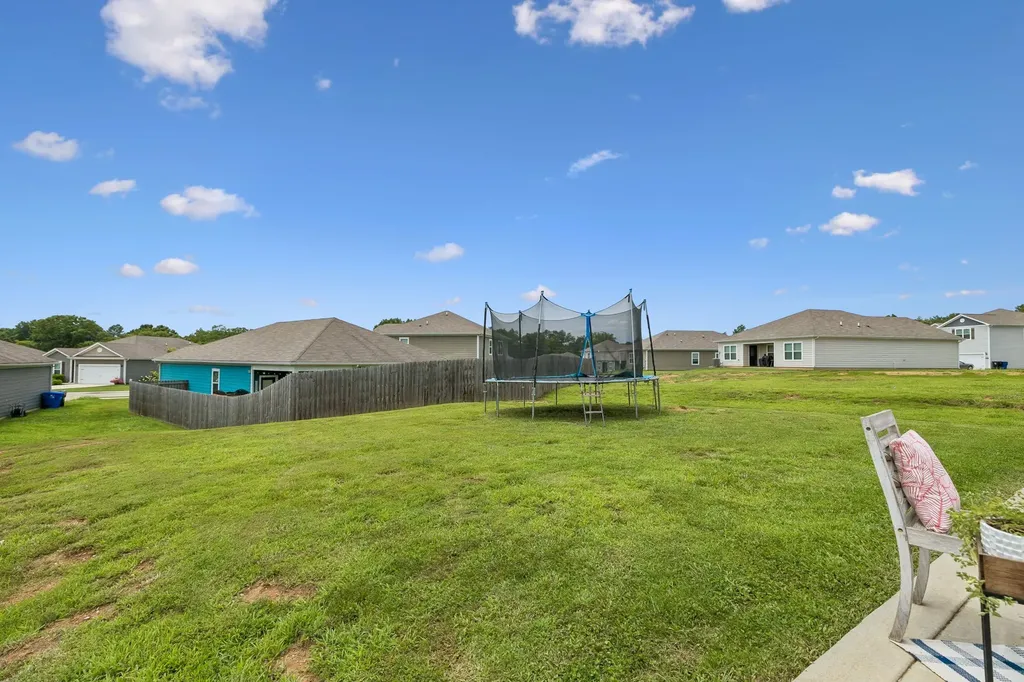 2704 Swarm Court Columbia TN 38401