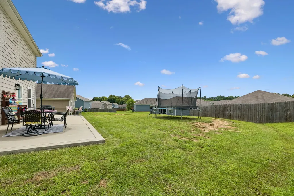 2704 Swarm Court Columbia TN 38401