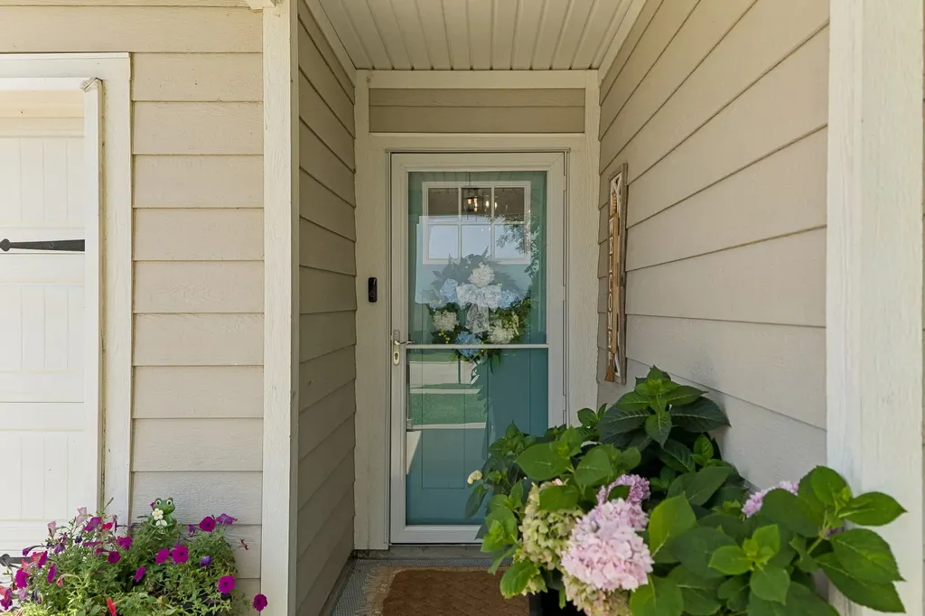 2704 Swarm Court Columbia TN 38401