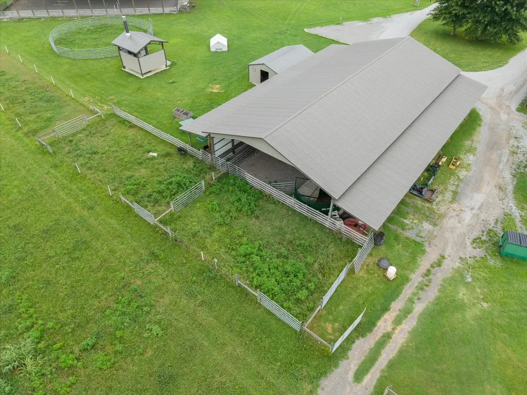 221 Eady Road Shelbyville TN 37160