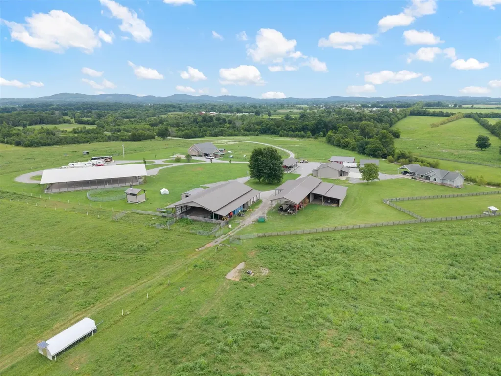 221 Eady Road Shelbyville TN 37160