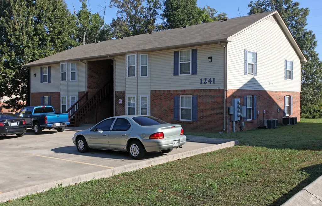 1208 Parkway Place Clarksville TN 37042