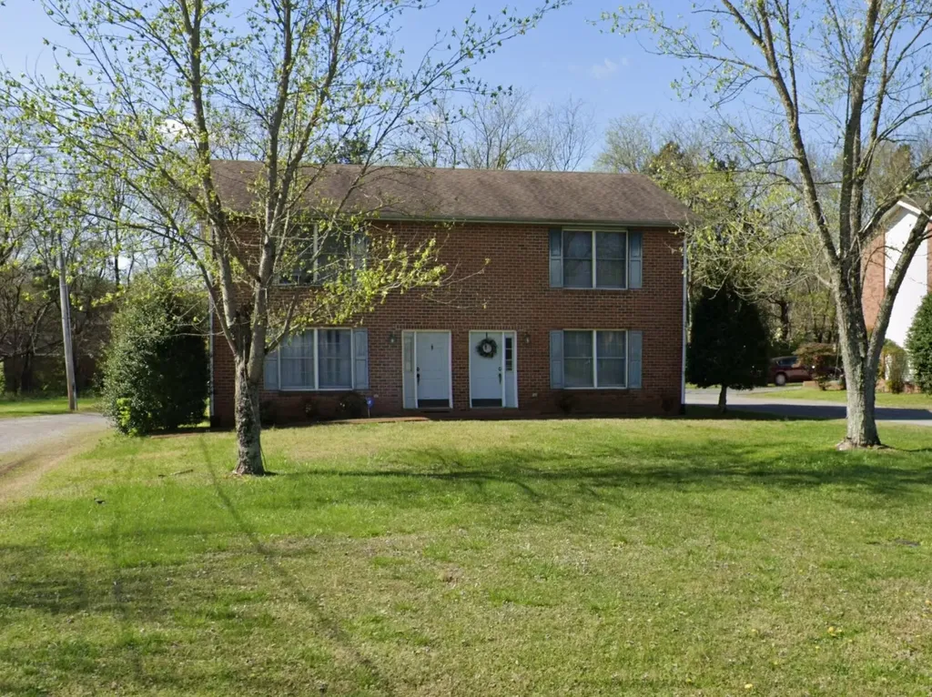 1706 Monument Lane Lebanon TN 37087