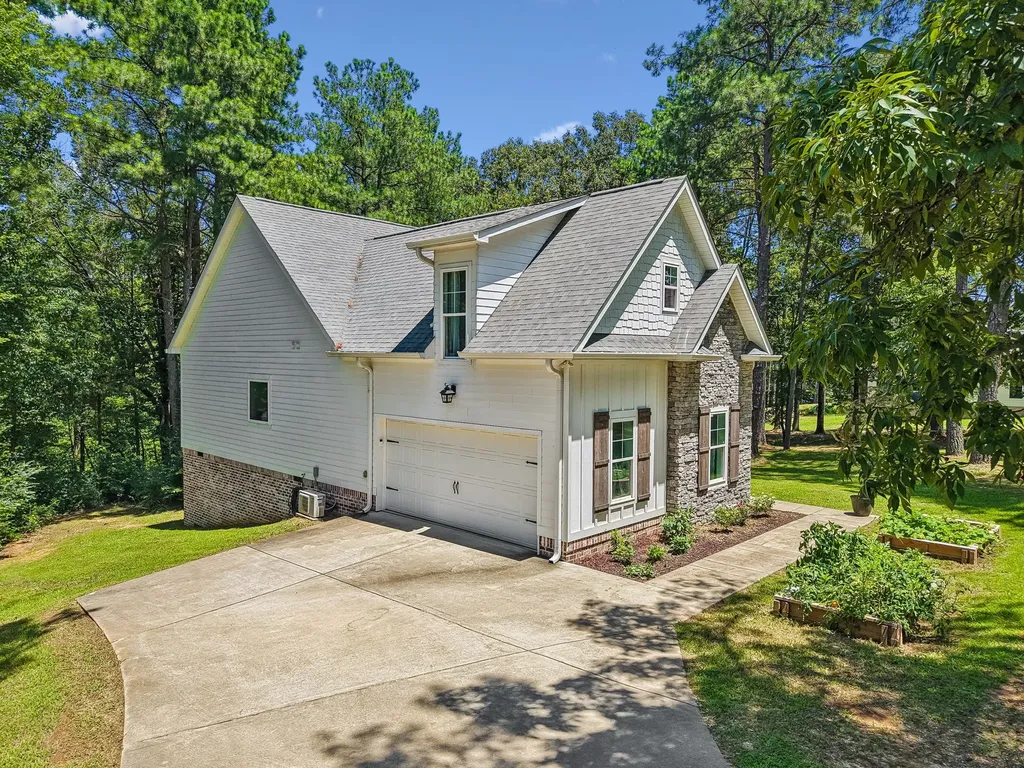 1151 Harmon Springs Road Dickson TN 37055