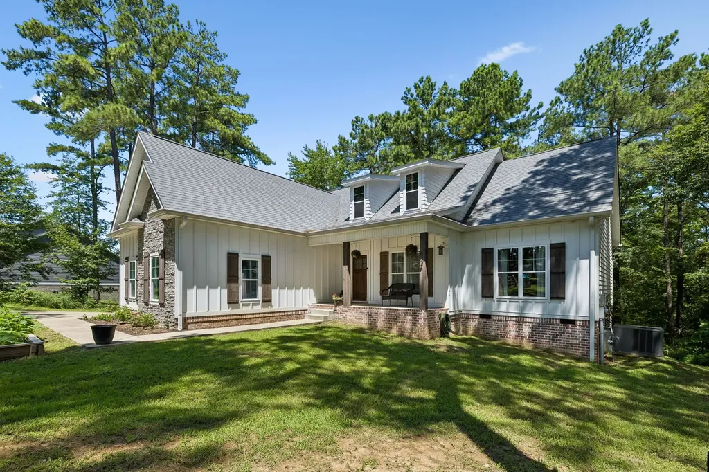 1151 Harmon Springs Road Dickson TN 37055