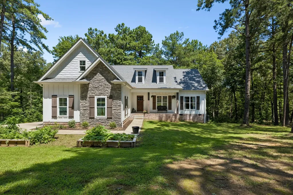 1151 Harmon Springs Road Dickson TN 37055