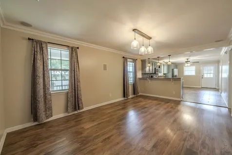 201 Beechview Drive Clifton TN 38425