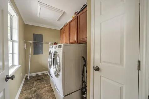 201 Beechview Drive Clifton TN 38425