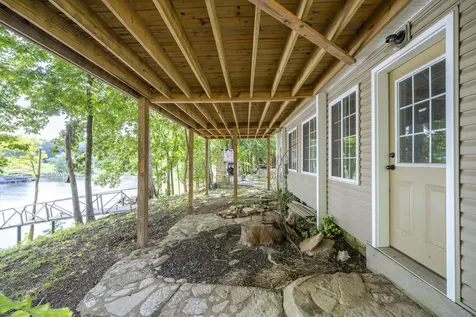 201 Beechview Drive Clifton TN 38425