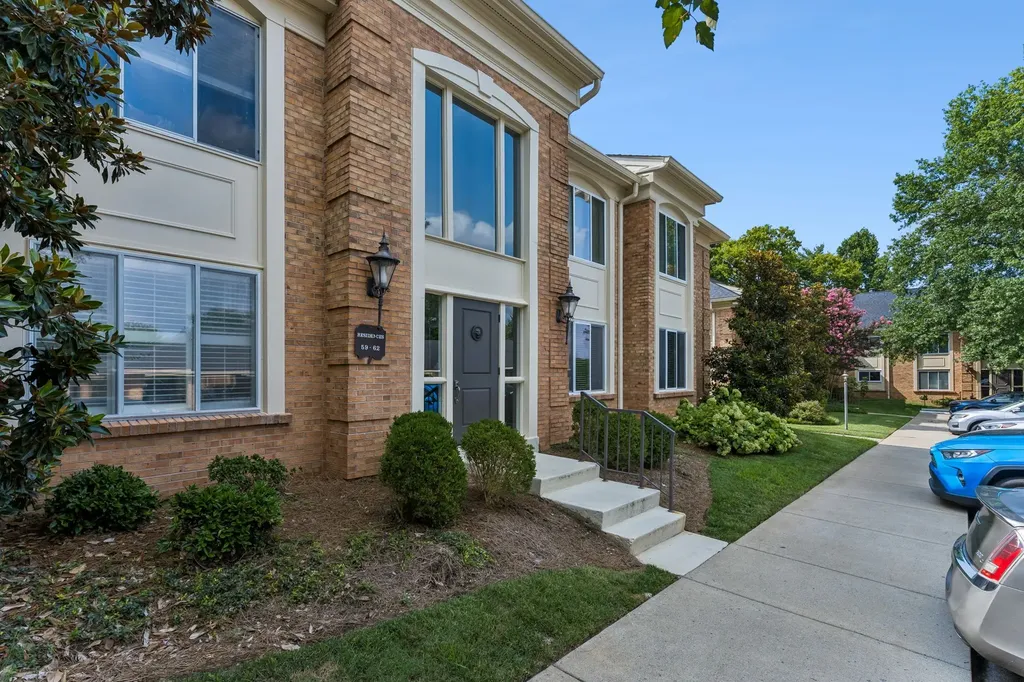 4487 Post Place Nashville TN 37205