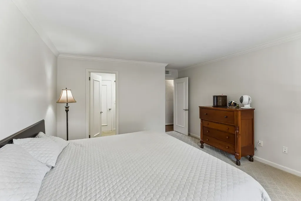 4487 Post Place Nashville TN 37205