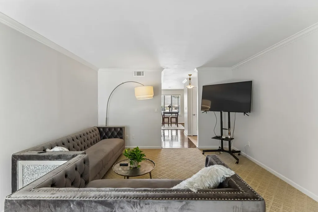4487 Post Place Nashville TN 37205