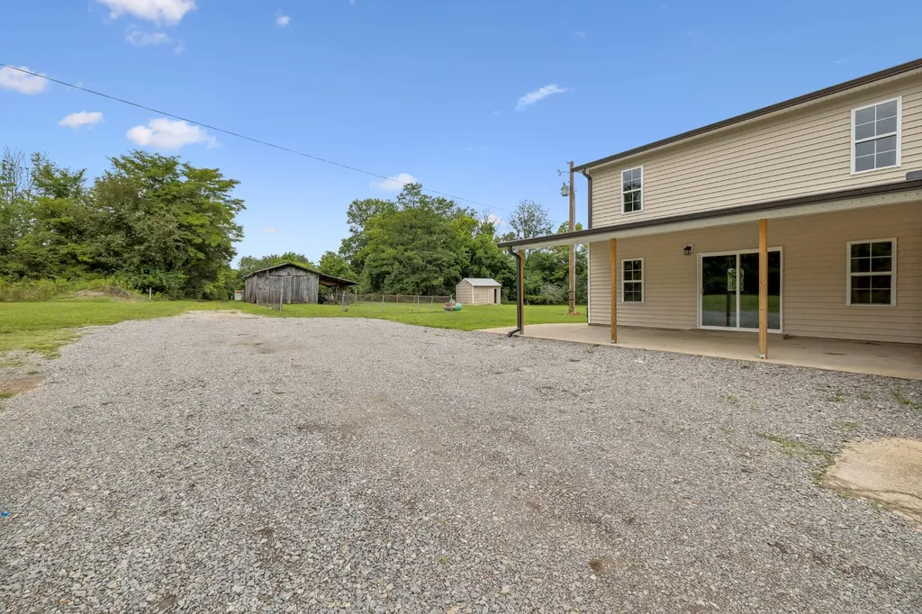 1944 Cainsville Road Lebanon TN 37090