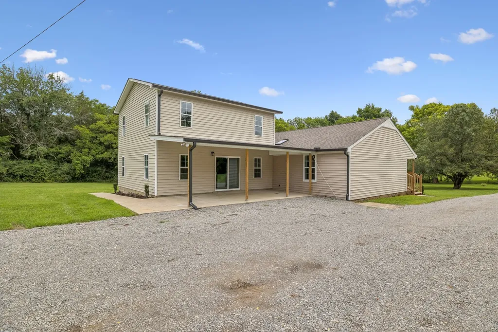1944 Cainsville Road Lebanon TN 37090
