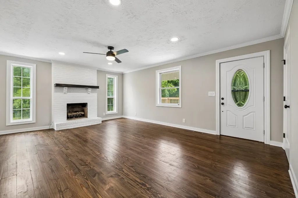 1944 Cainsville Road Lebanon TN 37090