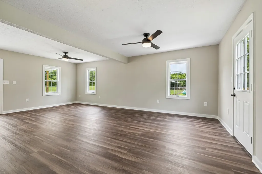 1944 Cainsville Road Lebanon TN 37090