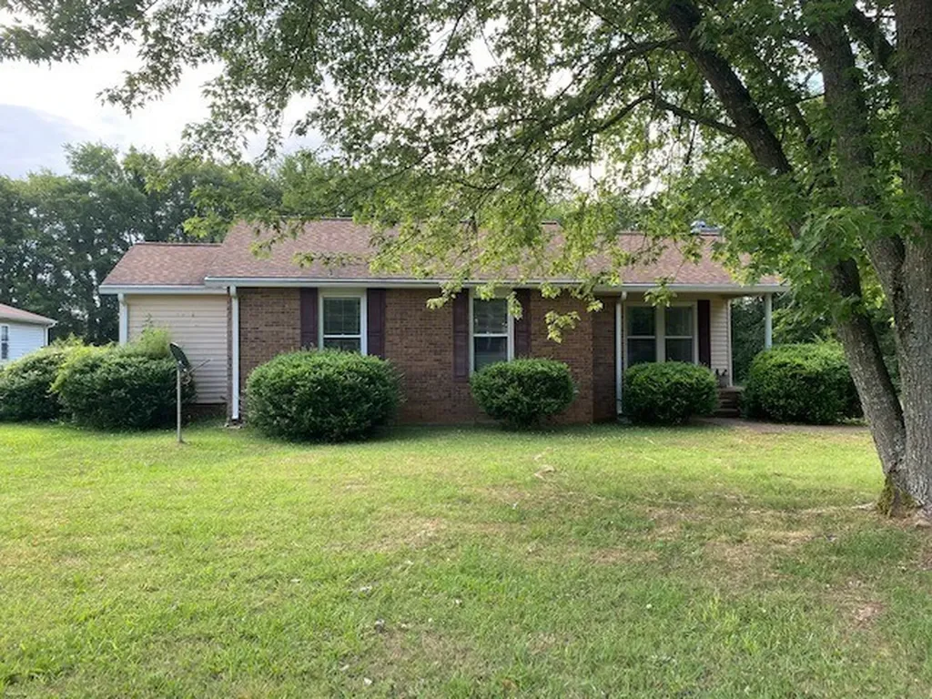 2075 Stonebrook Drive Murfreesboro TN 37128