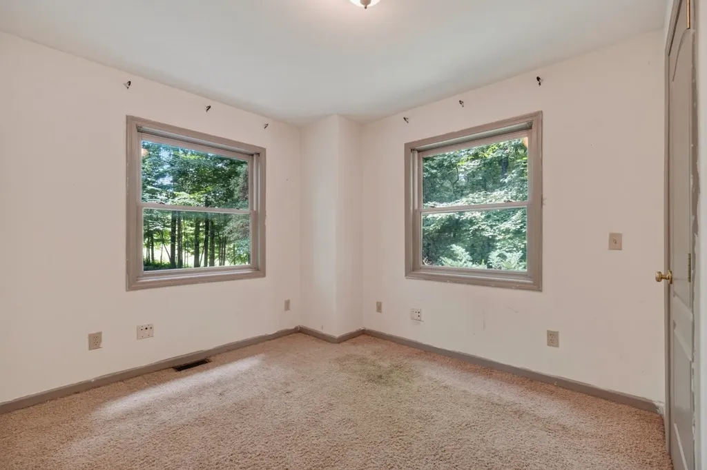 2946 Pen Hook Road Monterey TN 38574