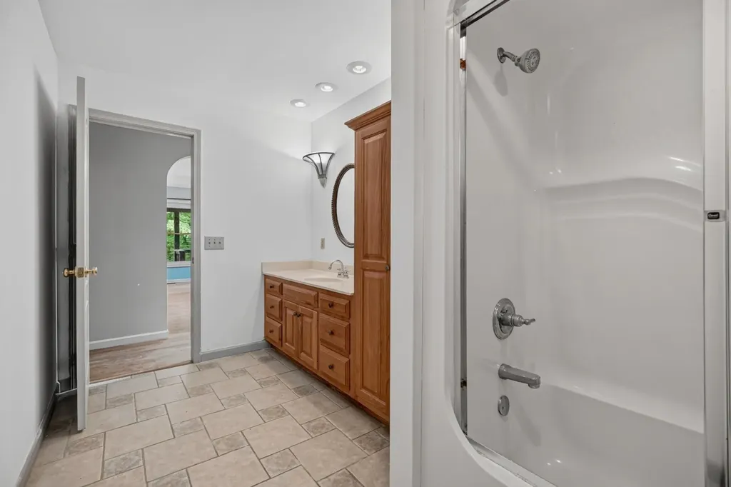2946 Pen Hook Road Monterey TN 38574