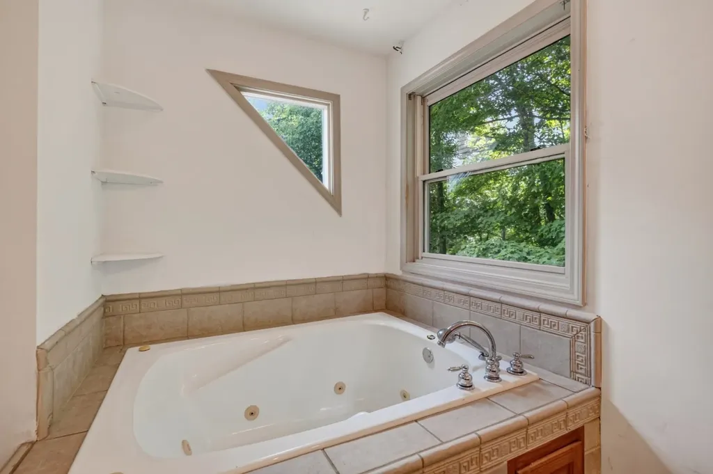 2946 Pen Hook Road Monterey TN 38574
