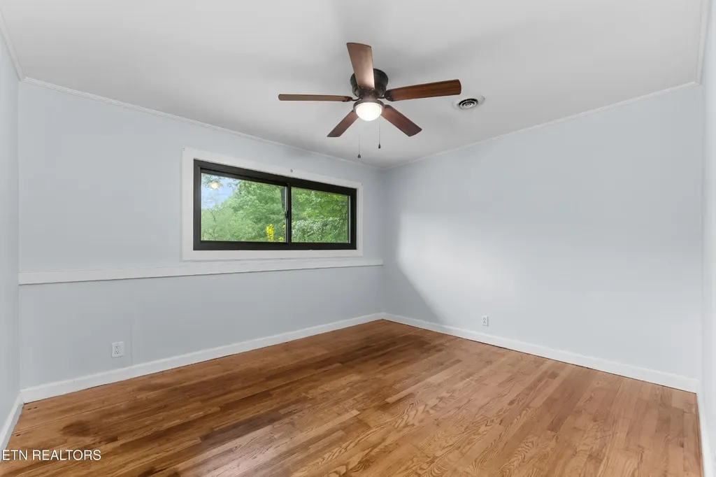 26182528 Shaler Lane Knoxville TN 37920