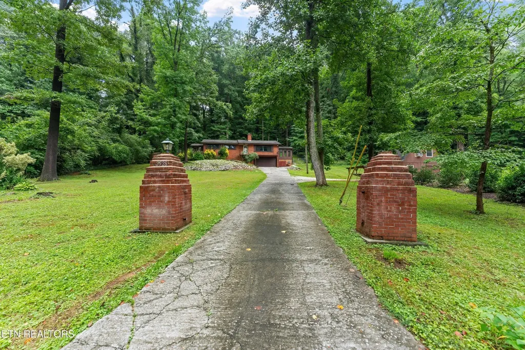 26182528 Shaler Lane Knoxville TN 37920