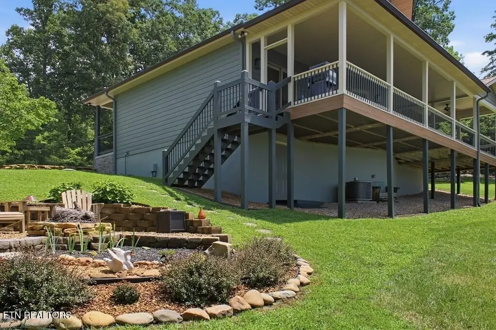 583 Cliff Park Road Monterey TN 38574