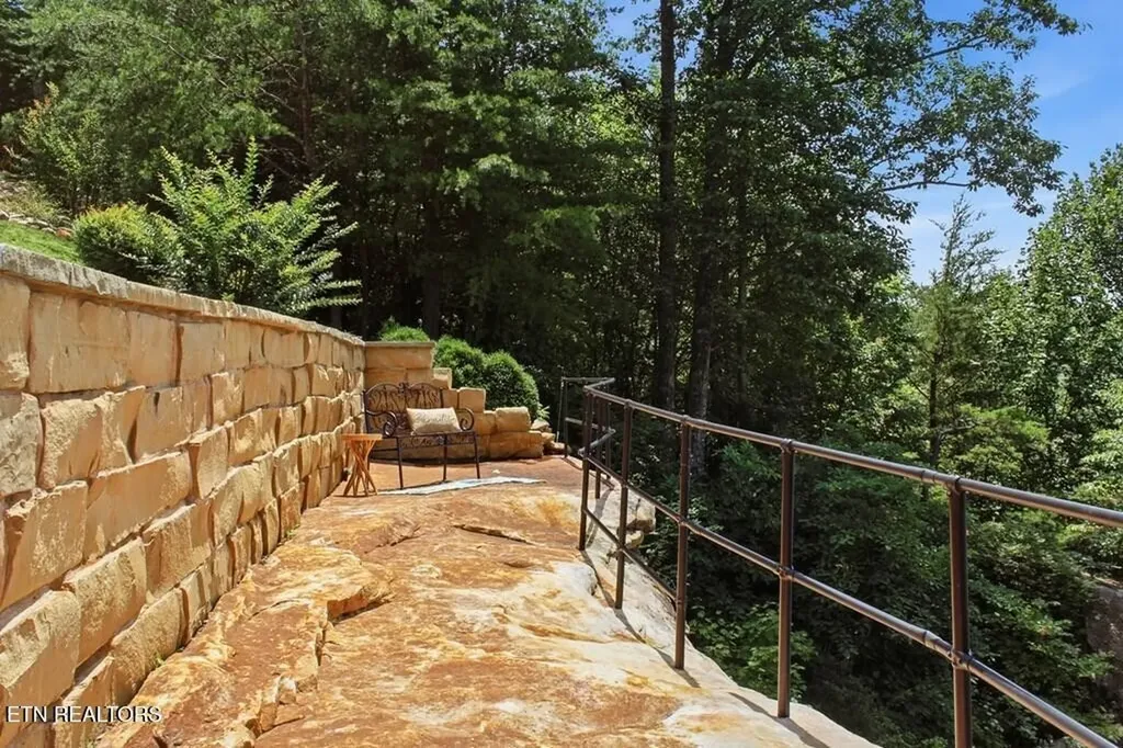 583 Cliff Park Road Monterey TN 38574