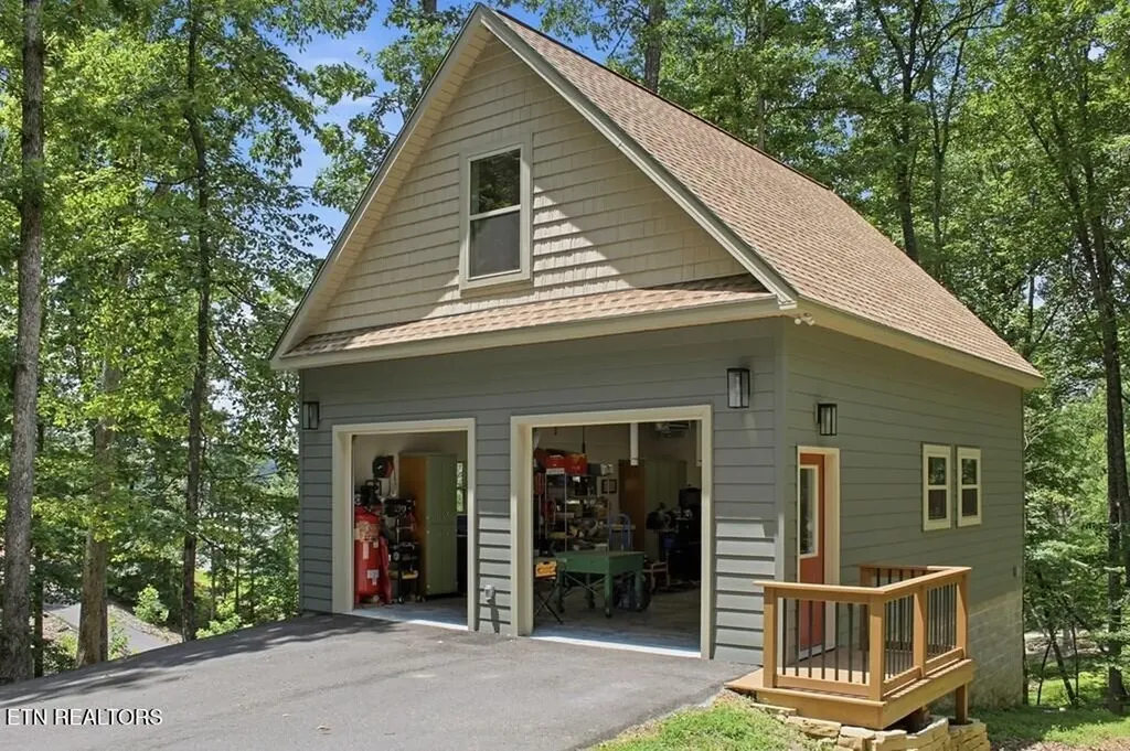 583 Cliff Park Road Monterey TN 38574