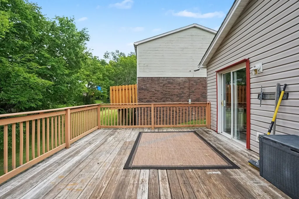 126 Five Oaks Drive Nashville TN 37217