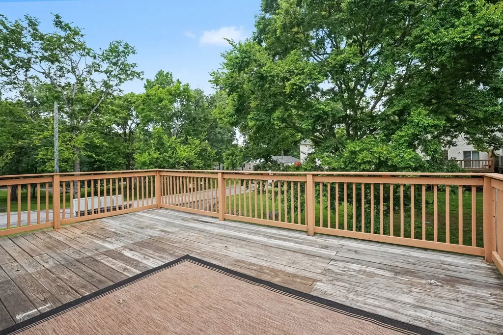 126 Five Oaks Drive Nashville TN 37217