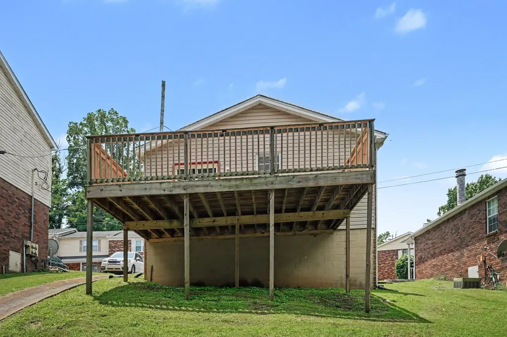 126 Five Oaks Drive Nashville TN 37217