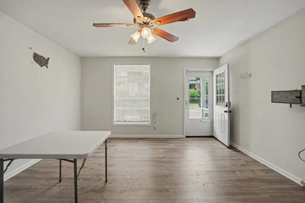 126 Five Oaks Drive Nashville TN 37217