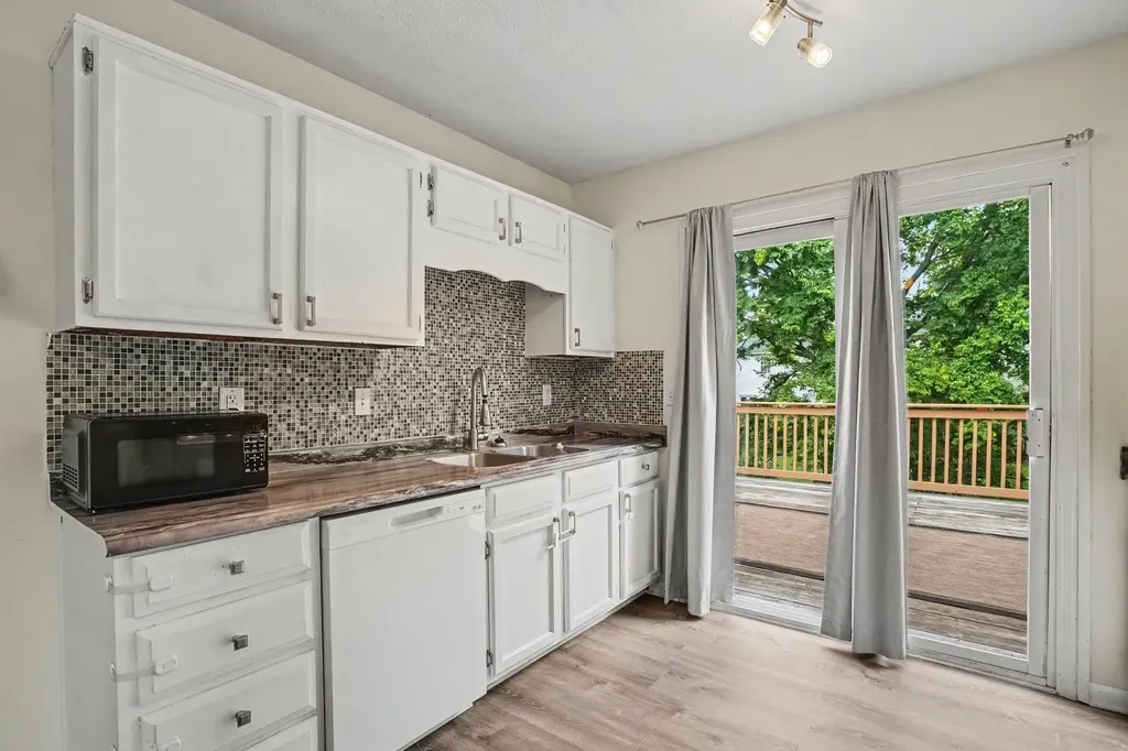 126 Five Oaks Drive Nashville TN 37217