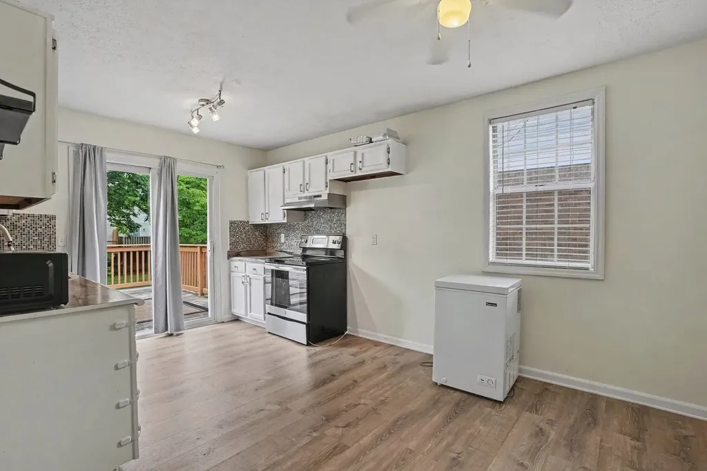126 Five Oaks Drive Nashville TN 37217