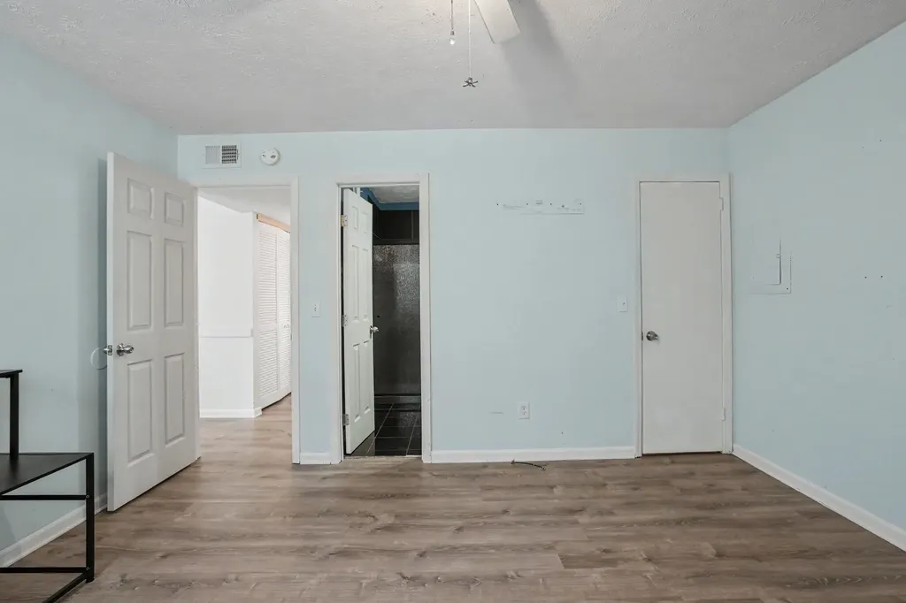 126 Five Oaks Drive Nashville TN 37217