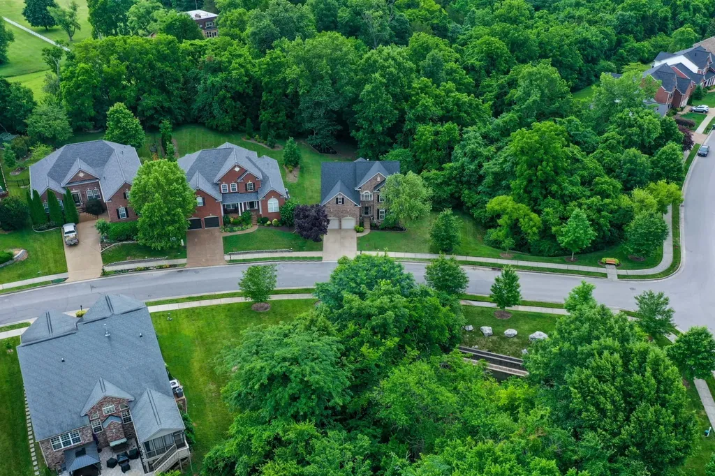 1204 Beech Hollow Drive Nashville TN 37211