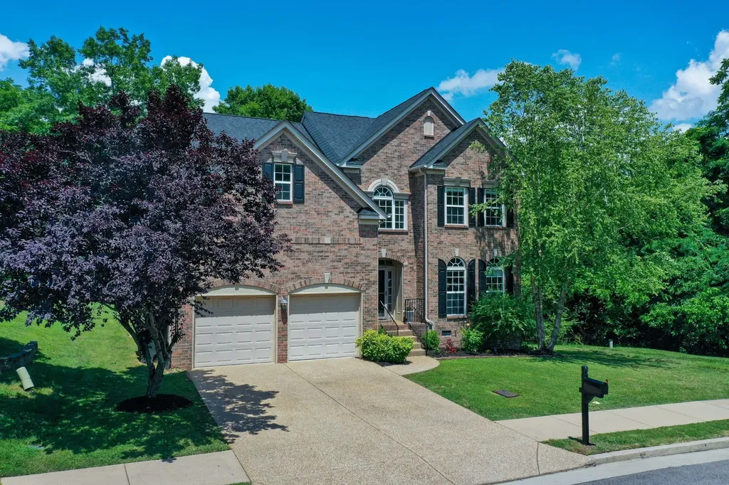 1204 Beech Hollow Drive Nashville TN 37211