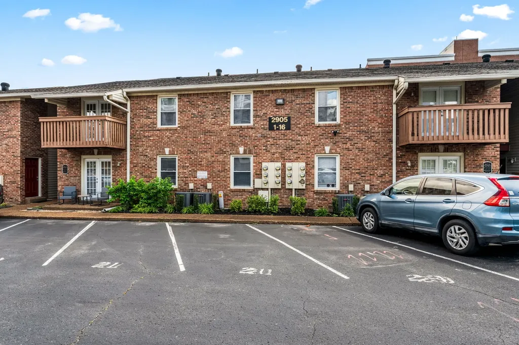 2905 Burch Avenue Nashville TN 37203