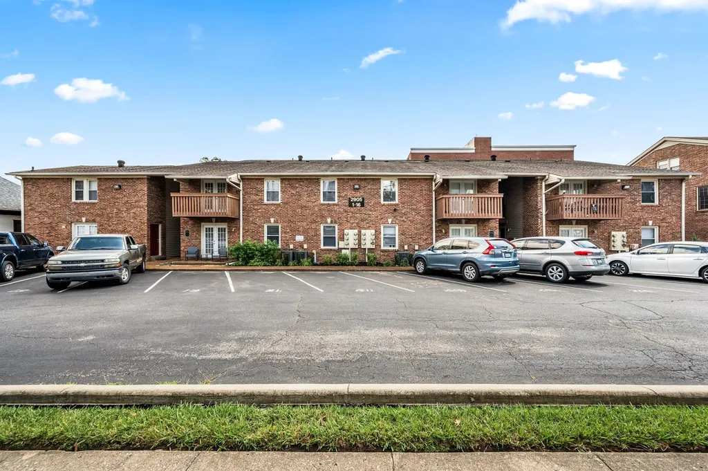 2905 Burch Avenue Nashville TN 37203