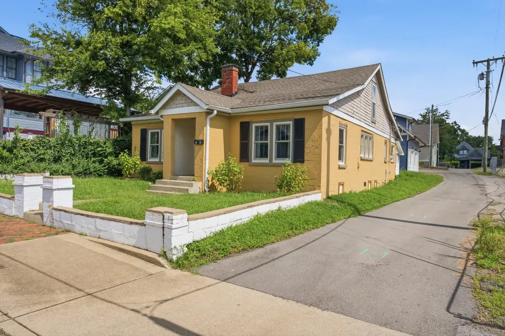 1205 Russell Street Nashville TN 37206