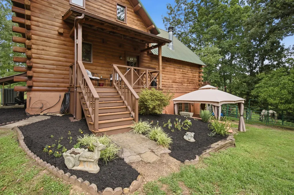 20151 Ben Fly Road Lyles TN 37098